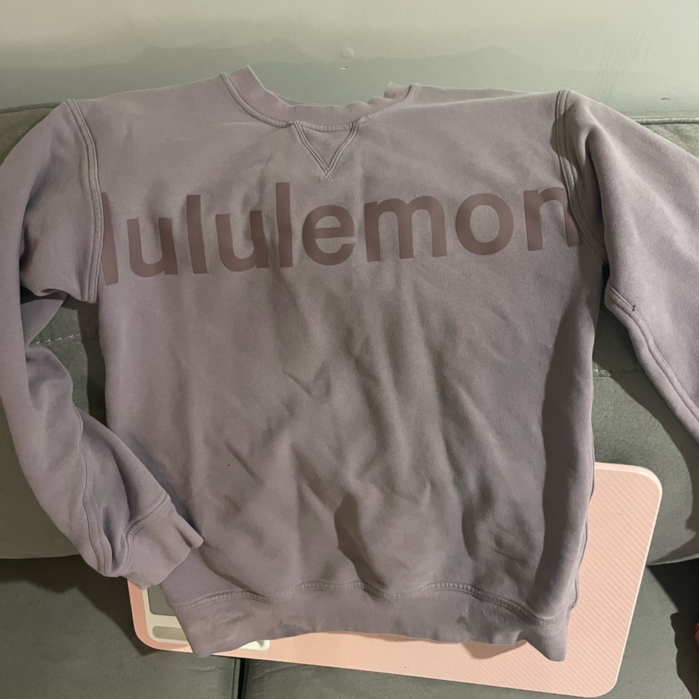Lululemon sweatshirt